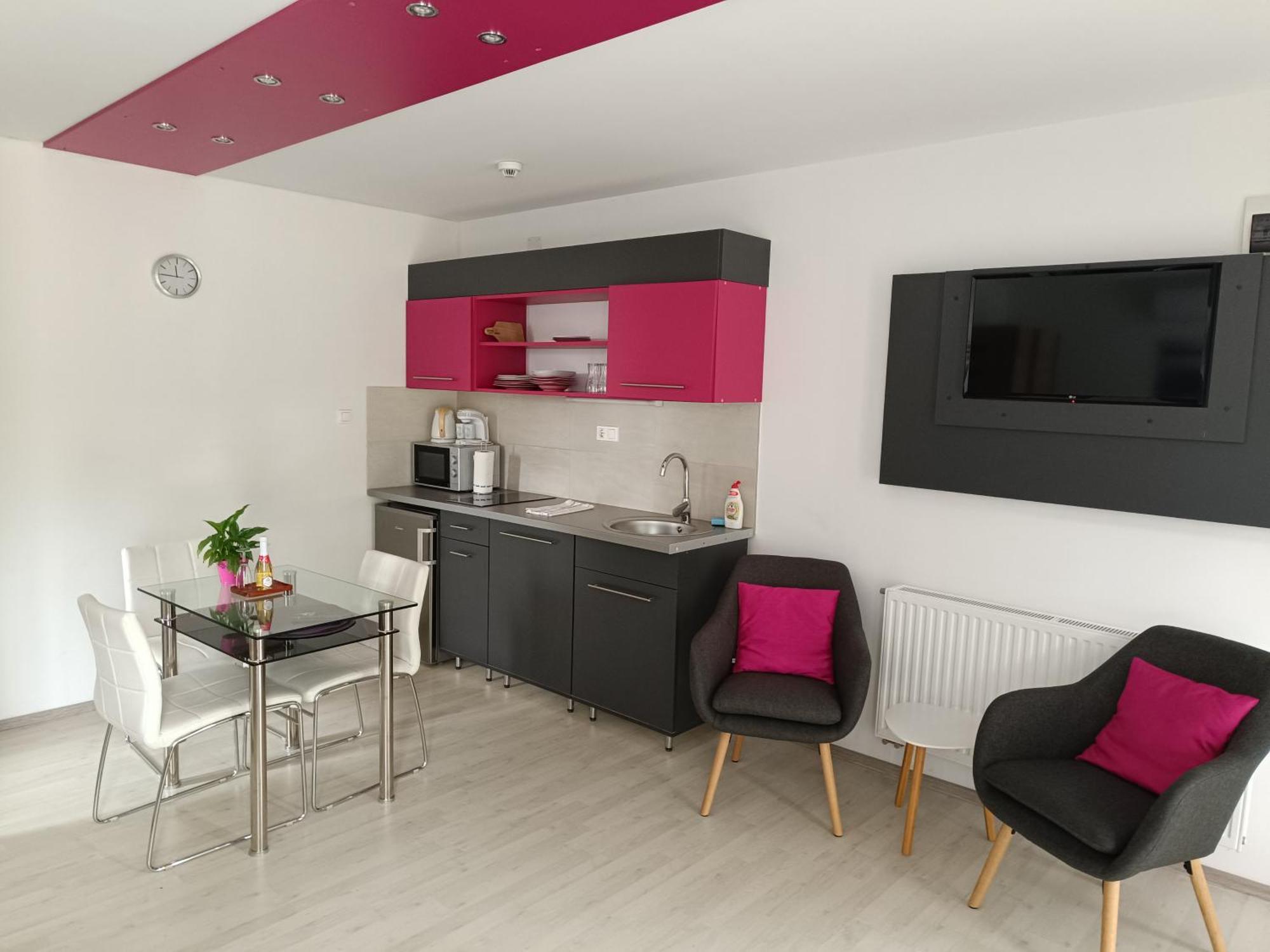 Ujhely Apartmanhaz Siófok Exterior foto