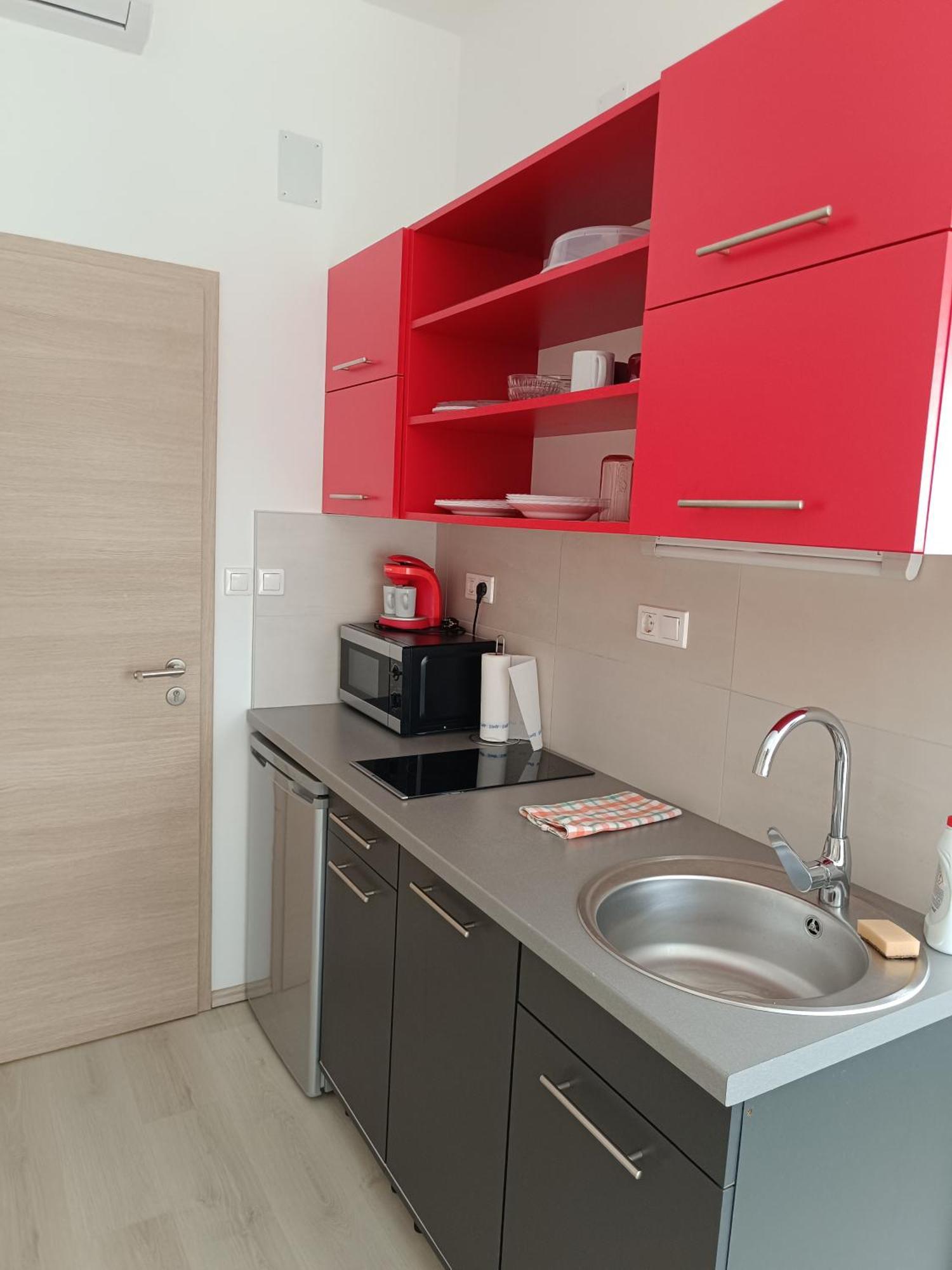 Ujhely Apartmanhaz Siófok Exterior foto